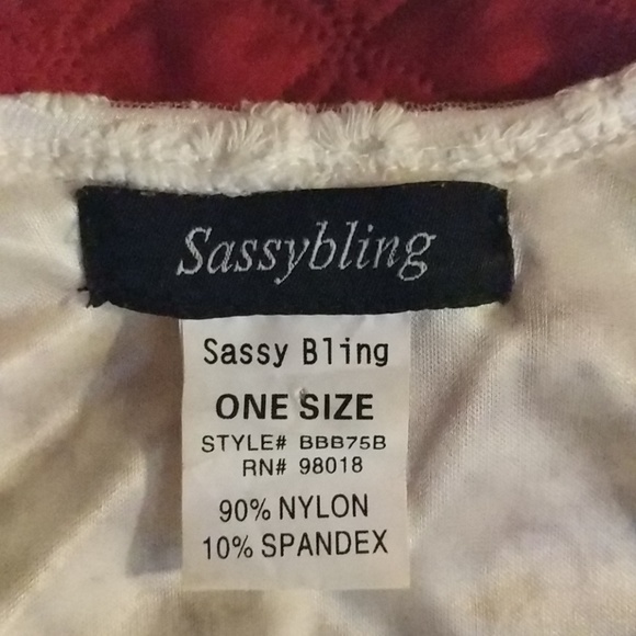 Gorgeous Ivory Tunic - Picture 3 of 3